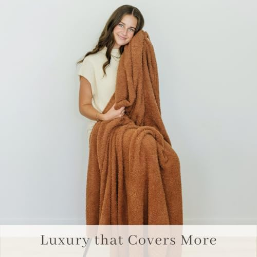 Saranoni Bamboni Luxury Throw Blanket — Oversized Caramel Plush Throw